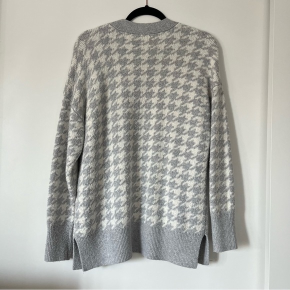 Abercrombie & Fitch Houndstooth Cardigan - Picture 3 of 5